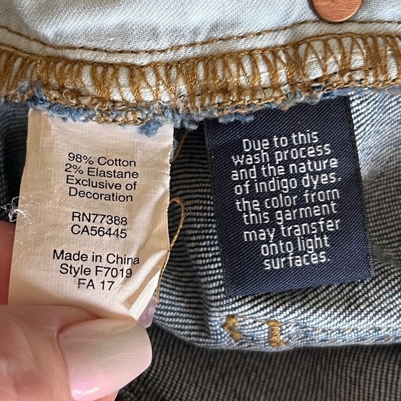 Madewell Women’s Sz 27 High Rise Cuffed Denim Shorts  Style #F7019 - Picture 7 of 8